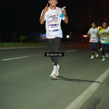 Runner Photo 7632760