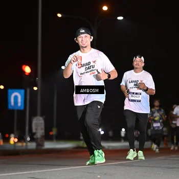Runner Photo 7632768