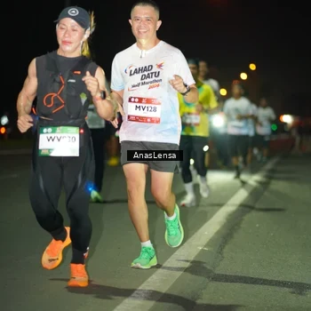 Runner Photo 7632784