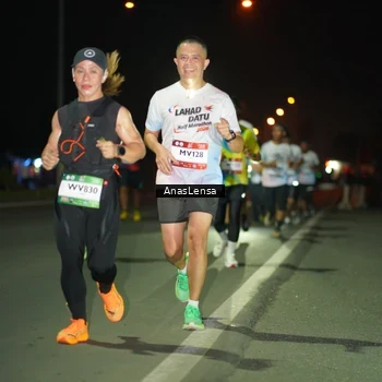 Runner Photo 7632785