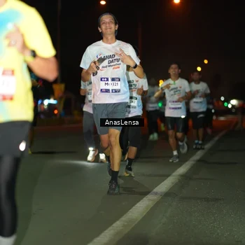 Runner Photo 7632803