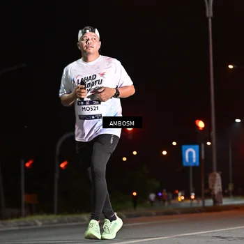 Runner Photo 7632824