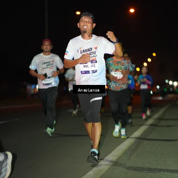 Runner Photo 7632831