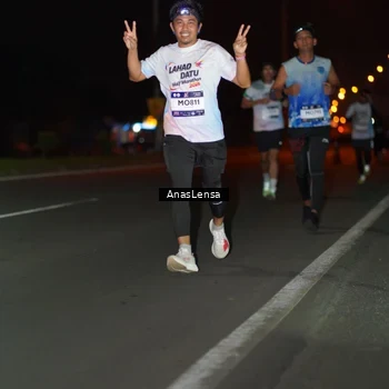Runner Photo 7632840