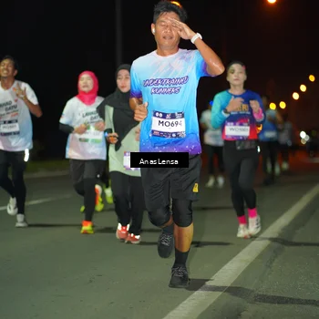 Runner Photo 7632843