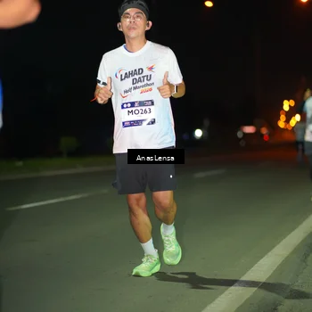 Runner Photo 7632850