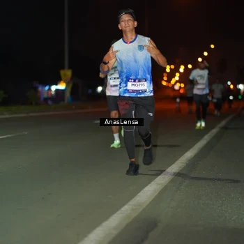 Runner Photo 7632855