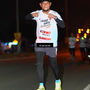 Runner Photo 7632875