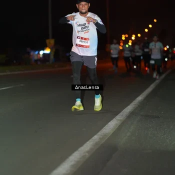 Runner Photo 7632876