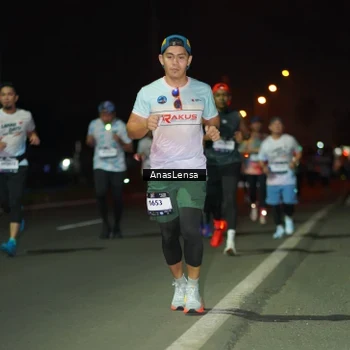 Runner Photo 7632891
