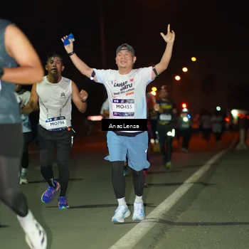 Runner Photo 7632904