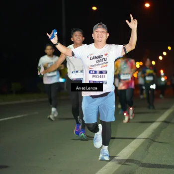 Runner Photo 7632910