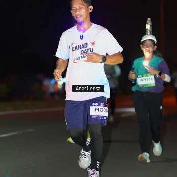 Runner Photo 7632940