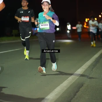 Runner Photo 7632952