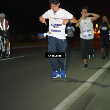 Runner Photo 7632974