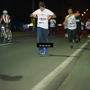 Runner Photo 7632986