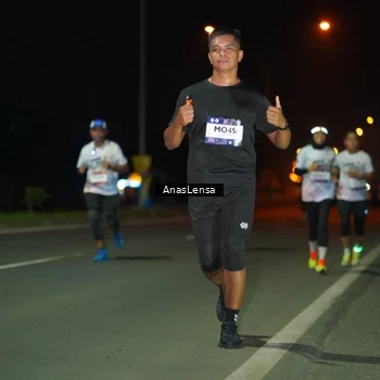 Runner Photo 7633005