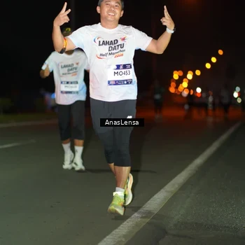 Runner Photo 7633030
