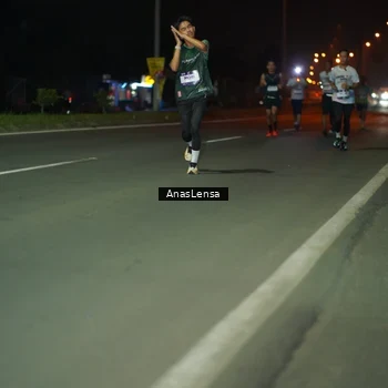 Runner Photo 7633044