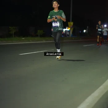 Runner Photo 7633047