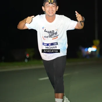 Runner Photo 7633048