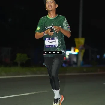 Runner Photo 7633049