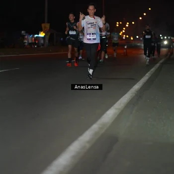Runner Photo 7633057