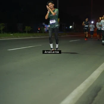 Runner Photo 7633062