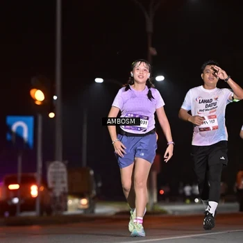 Runner Photo 7633067