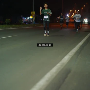 Runner Photo 7633071