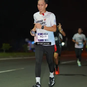 Runner Photo 7633081