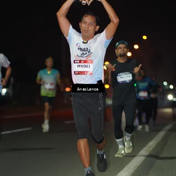 Runner Photo 7633087