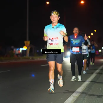 Runner Photo 7633115