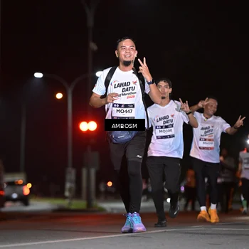 Runner Photo 7633135