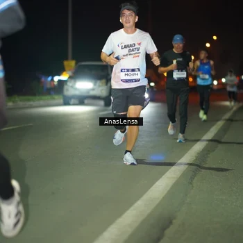 Runner Photo 7633139