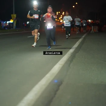 Runner Photo 7633178