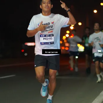 Runner Photo 7633209