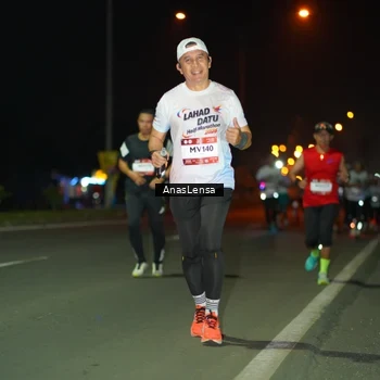 Runner Photo 7633243