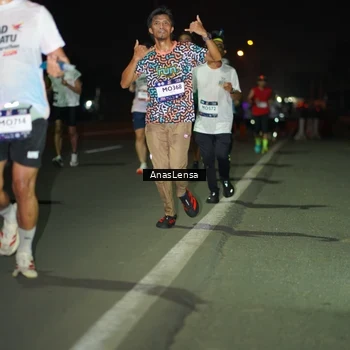 Runner Photo 7633244