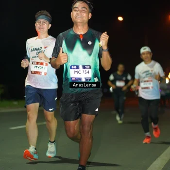 Runner Photo 7633254