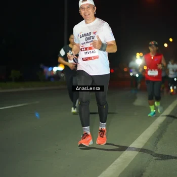 Runner Photo 7633255