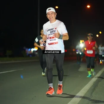 Runner Photo 7633256