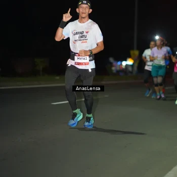 Runner Photo 7633274