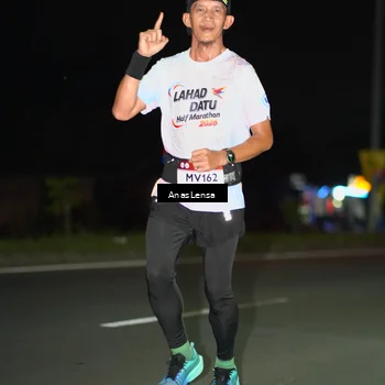 Runner Photo 7633275