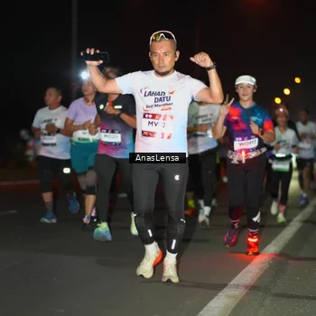 Runner Photo 7633289