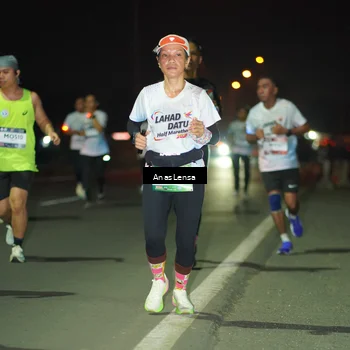 Runner Photo 7633303
