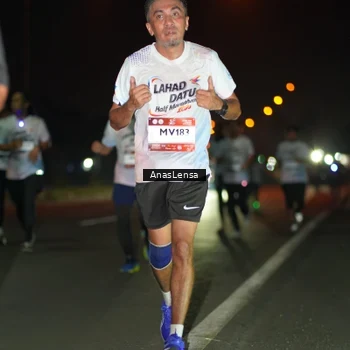 Runner Photo 7633321