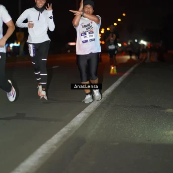 Runner Photo 7633334