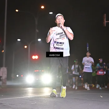 Runner Photo 7633448