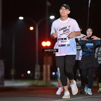 Runner Photo 7633452